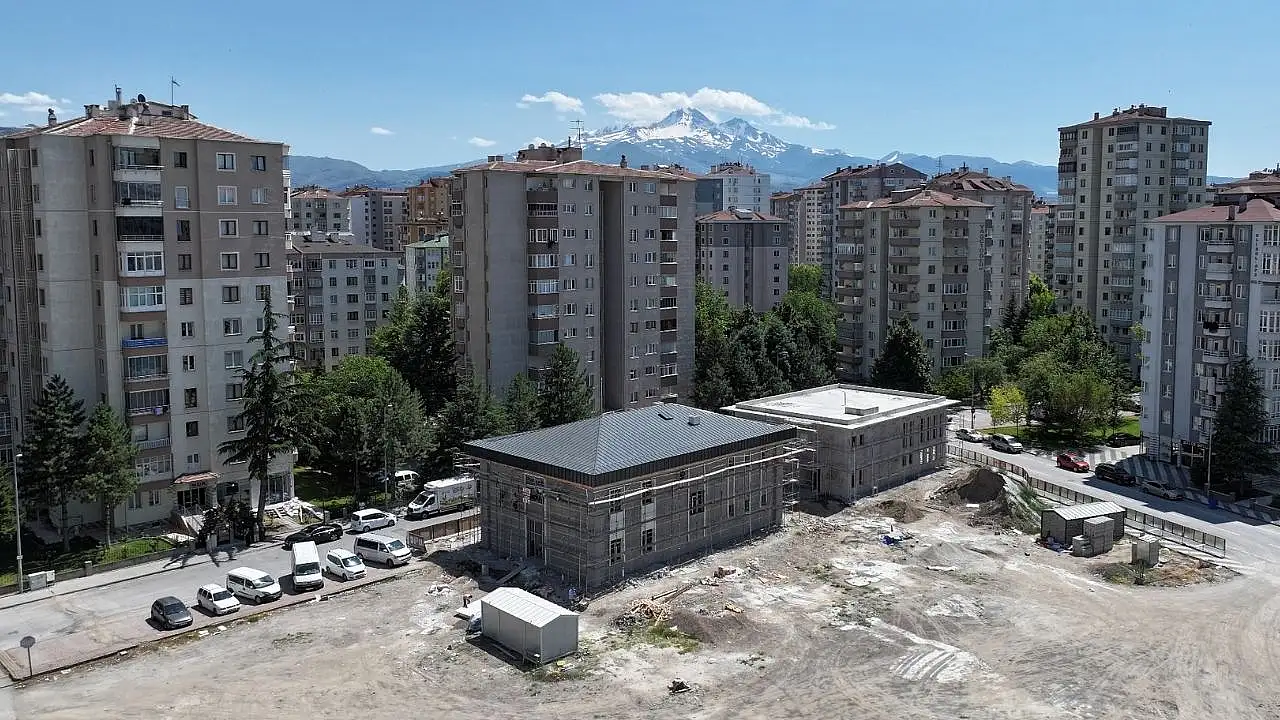 Kocasinan'da hayata geçirilen, donanımlı kütüphanede sona gelindi!