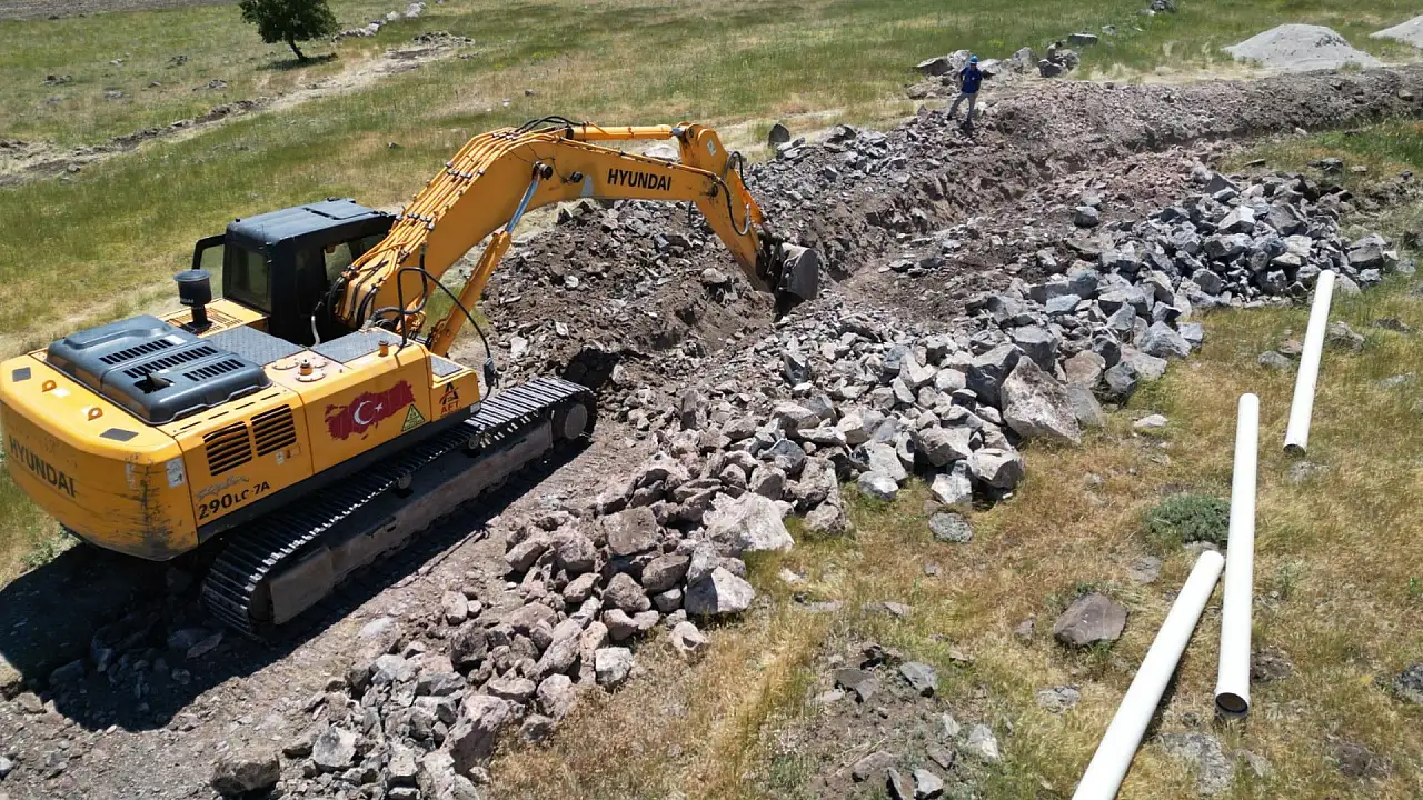 Kaski'den dev yatırım: 2.500 metre uzunluğunda, içme suyu hattı çalışmaları devam ediyor