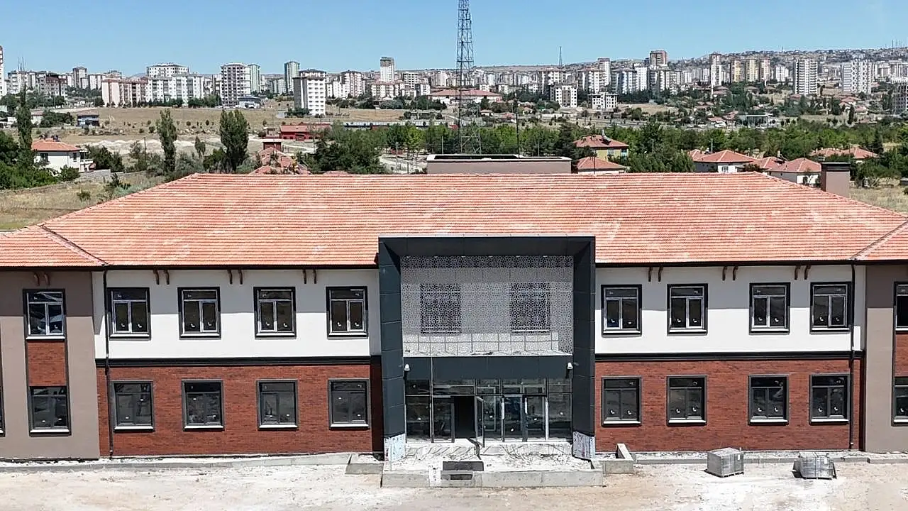 Başkan Palancıoğlu, okul çalışmalarını yerinde incelerken yeni bir okul müjdesi de verdi
