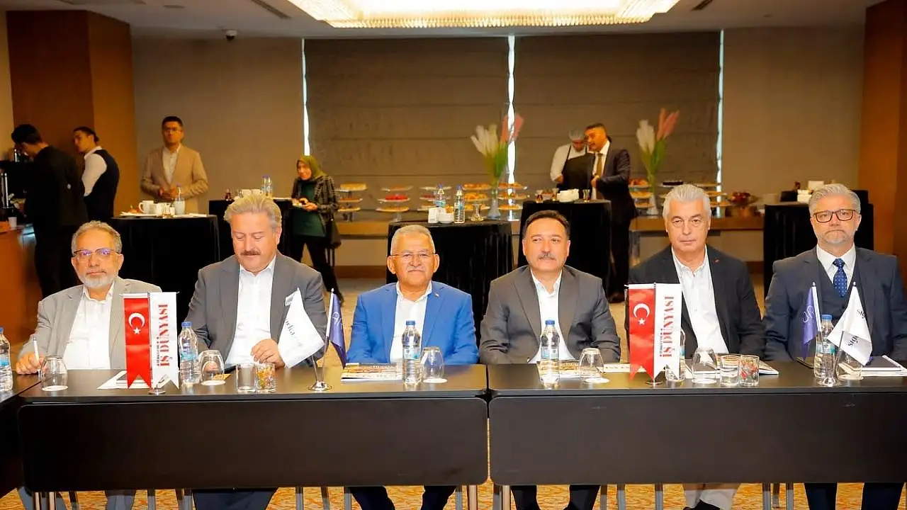 Başkan Büyükkılıç iş dünyasıyla buluştu