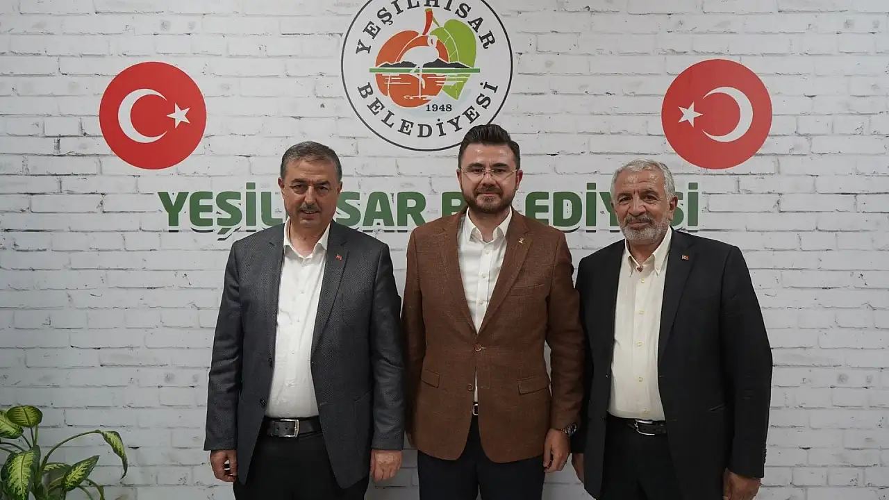 Yeşilhisar'da yoğun ziyaret trafiği: Okandan'dan birlik ve beraberlik mesajı
