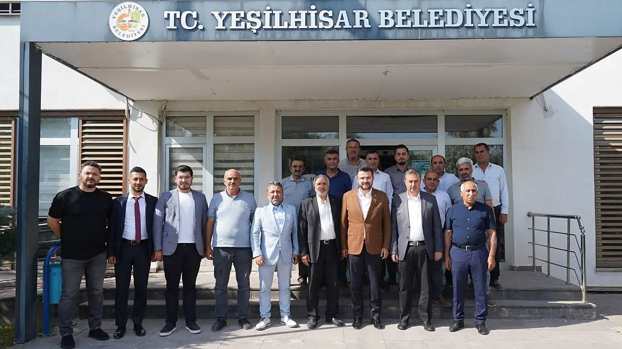 Yeşilhisar'da yoğun ziyaret trafiği: Okandan'dan birlik ve beraberlik mesajı
