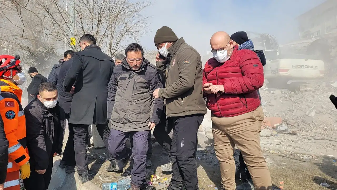 Kayseri Valisi'ni kimse tanıyamadı! Deprem bölgesinde yaşanan o an yıllar sonra ortaya çıktı