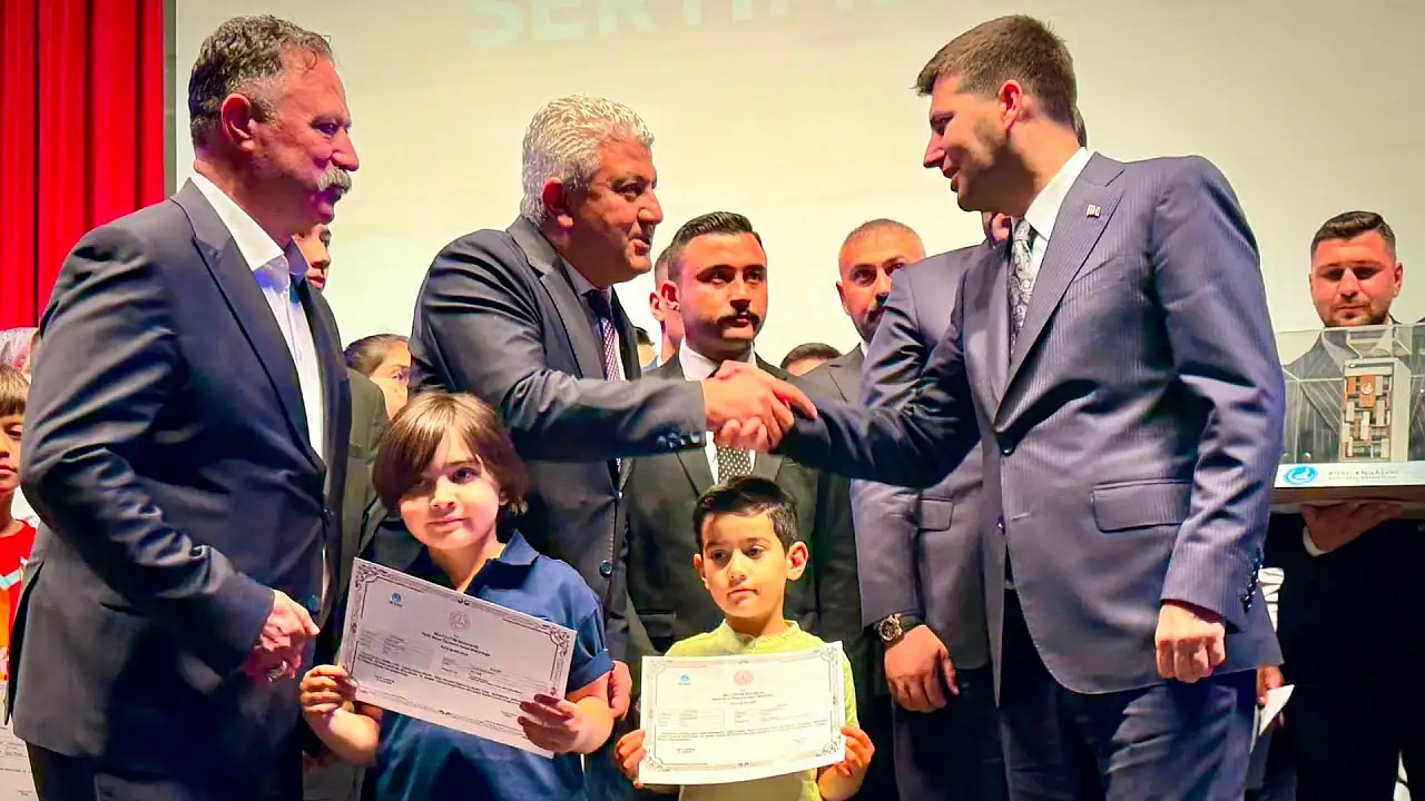 MHP Kayseri'de yüzlerce kişiyi bir araya getirdi! Törene yoğun katılım