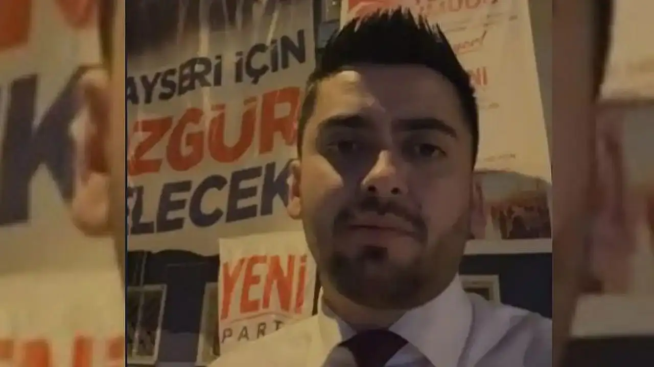 YENİ Parti Kayseri'de 6 oklu Atatürk posteri krizi: Gözbaşı, 'Alçakça bir tuzak' dedi!