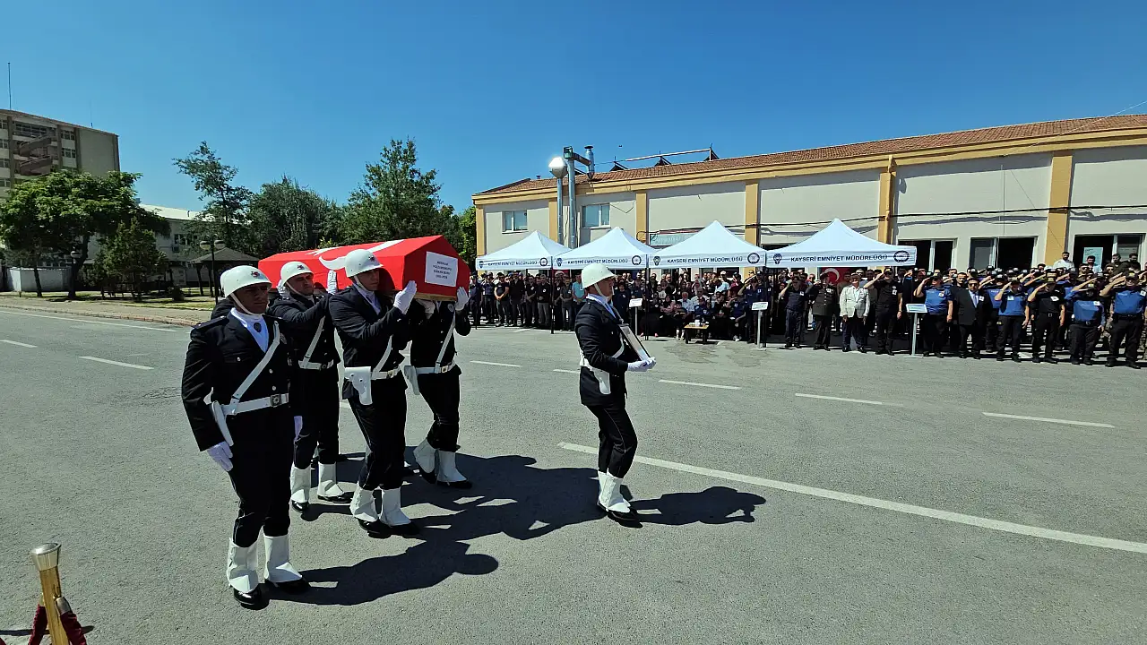 Merhum Polis Memuru, Kayseri'den Adana'ya uğurlandı...