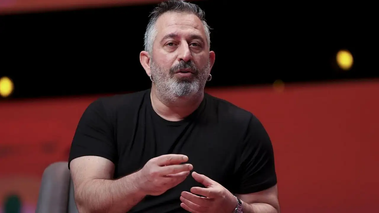 Cem Yılmaz hastaneye kaldırıldı! Ünlü komedyenin sağlık durumu nasıl?