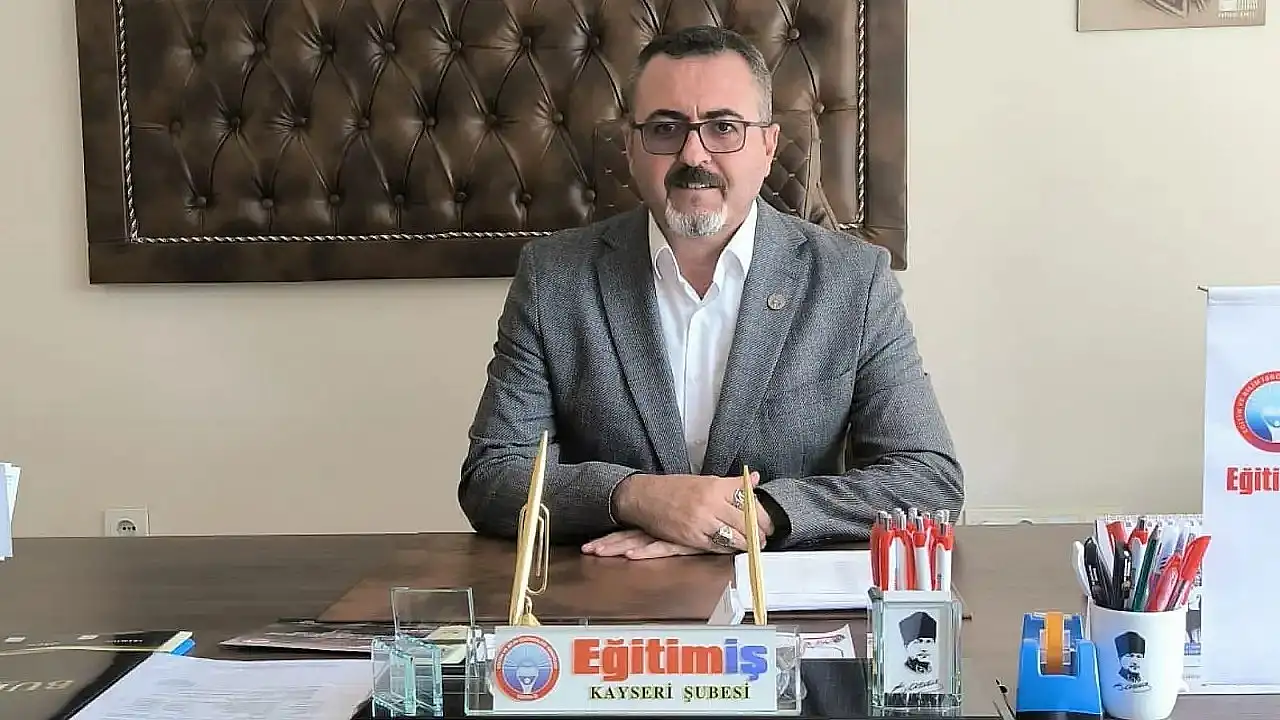Kayseri'de okul kaydı tartışma çıkardı! Kayıt yaptıran öğrencilere bisiklet ve akıllı bileklik
