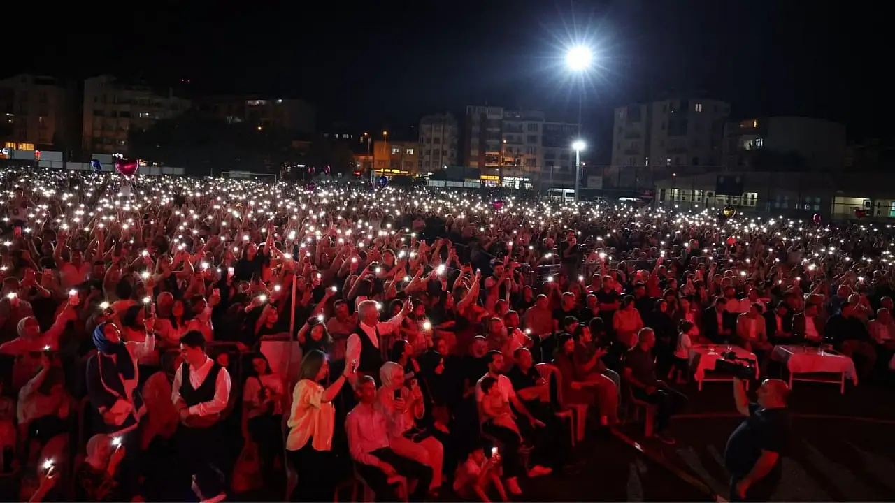 Kayseri'de 3 günlük festival böyle sona erdi! Final gecesine damga vurdular