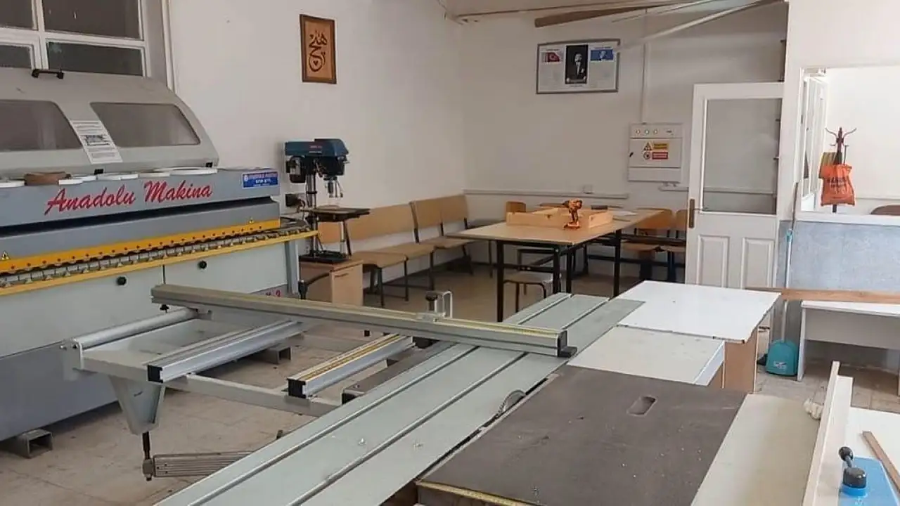 Kayseri'de gençlerin tercihi değişiyor! 950 mezundan 450'si o yolu seçti
