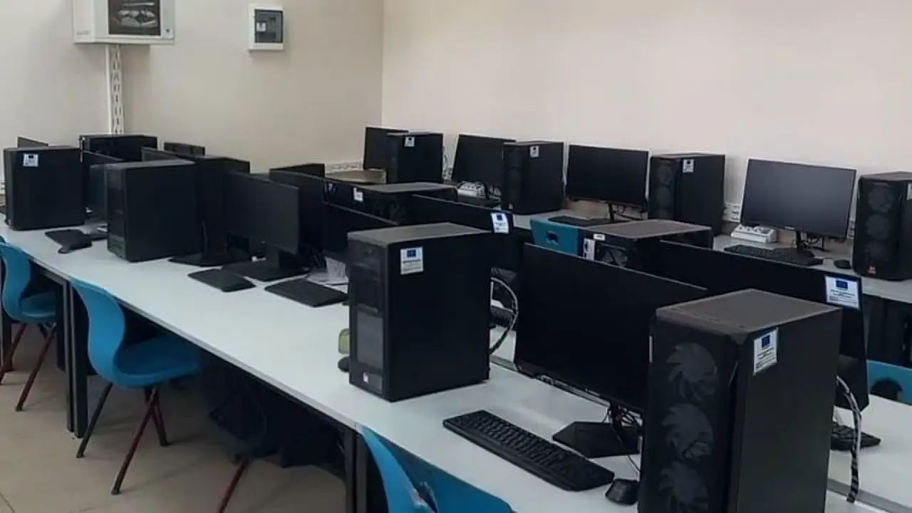 Kayseri'de gençlerin tercihi değişiyor! 950 mezundan 450'si o yolu seçti