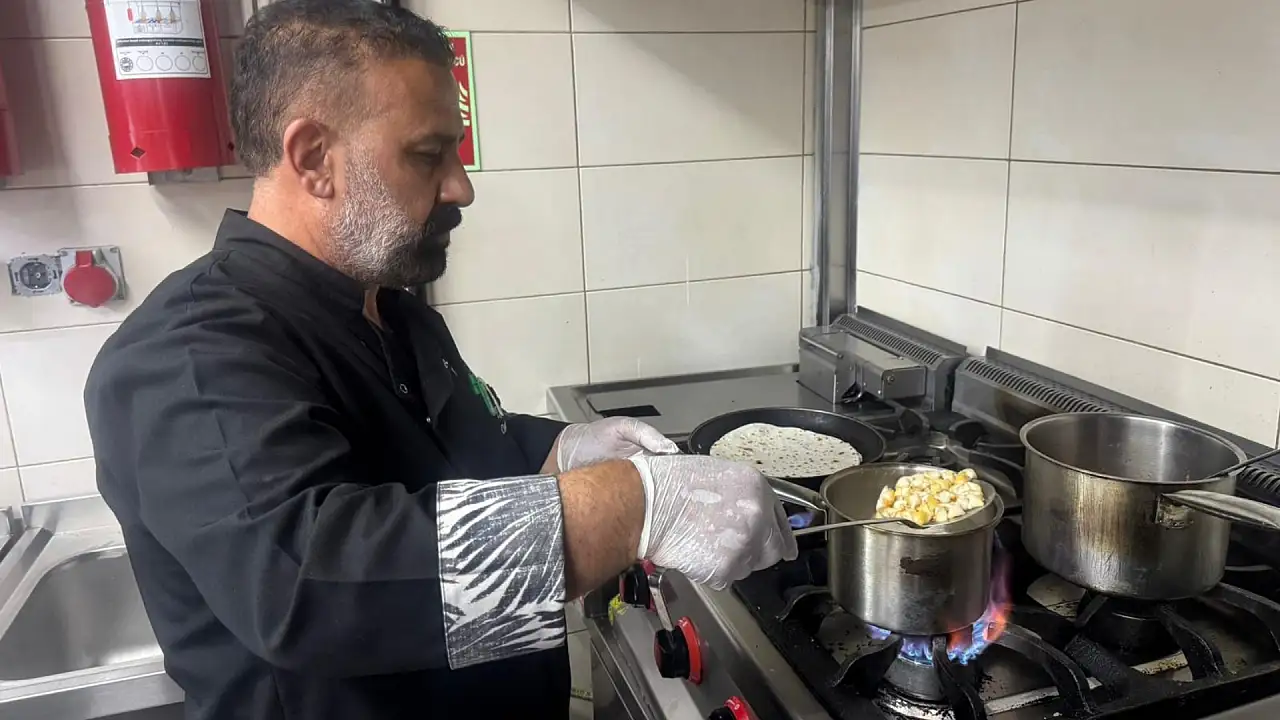 Kayseri'de çölyaklılar için ezber bozan menü! Niğde'den bile yemeye geldiler