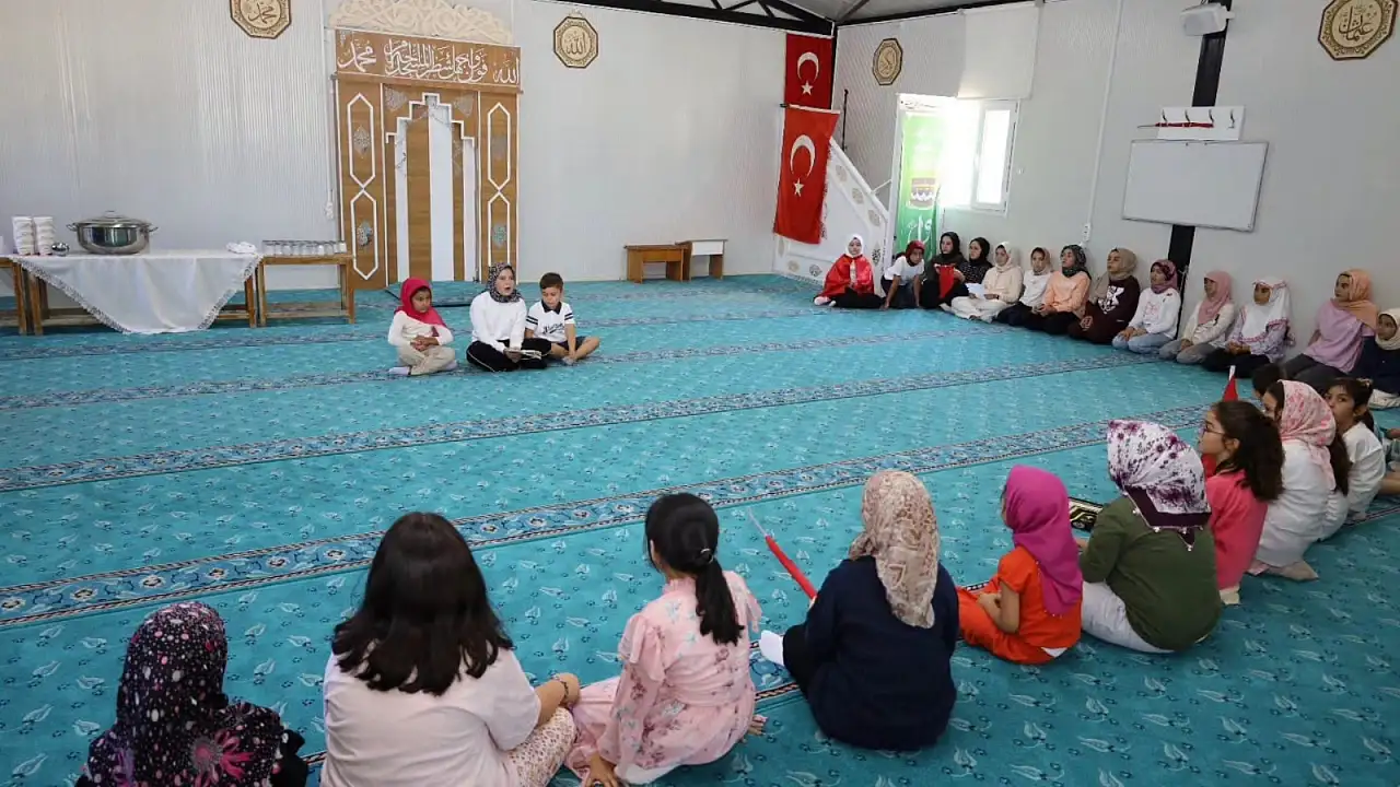 Yahyalı'da anlamlı buluşma: Aşure birlikteliğin simgesi oldu!