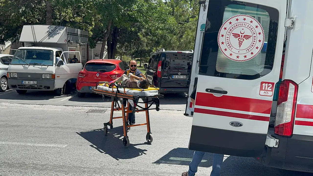 Kayseri'de otomobil 10 yaşındaki çocuğa çarptı!