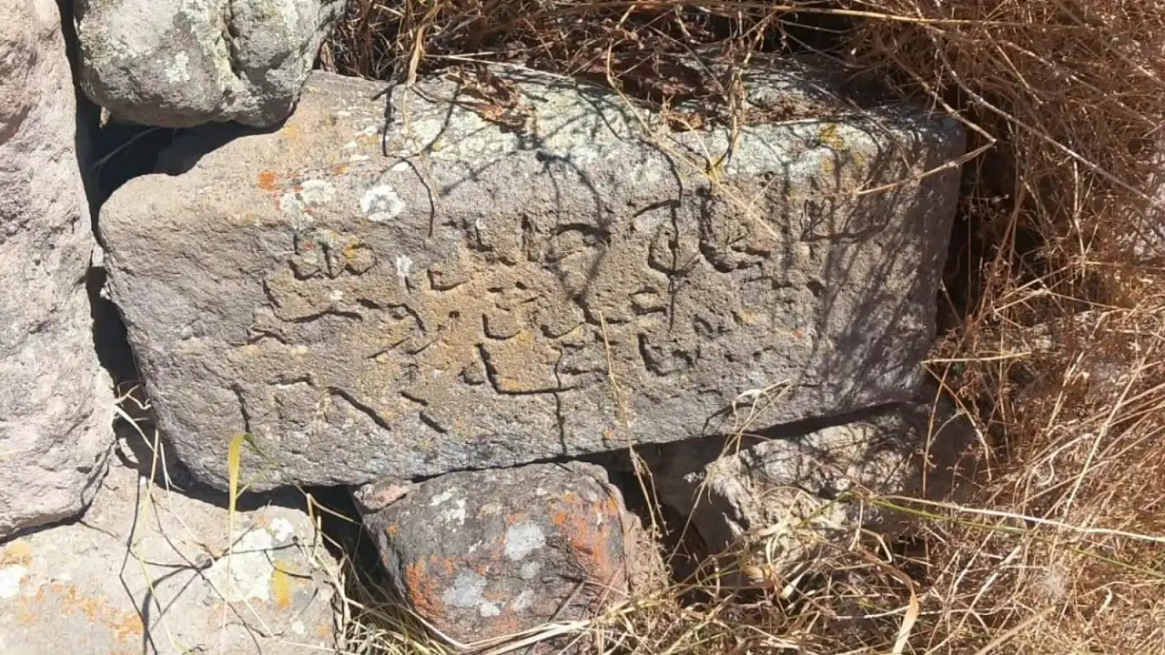 Kayseri'nin bu köyünde yüzyıllardır duran izler! Üzerindeki semboller ne anlatıyor?