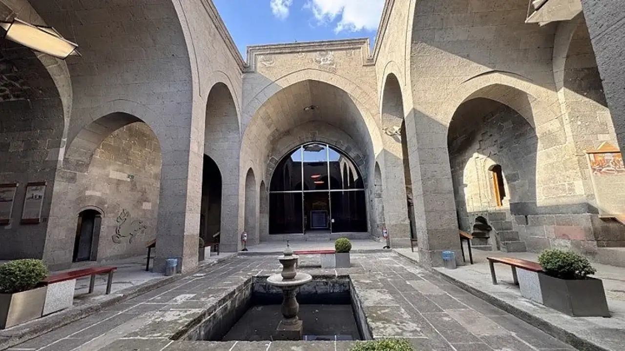 Kayseri'de herkes önünden geçiyor ama kimse hikâyesini bilmiyor! İşte Kayseri'nin muhteşem detayları