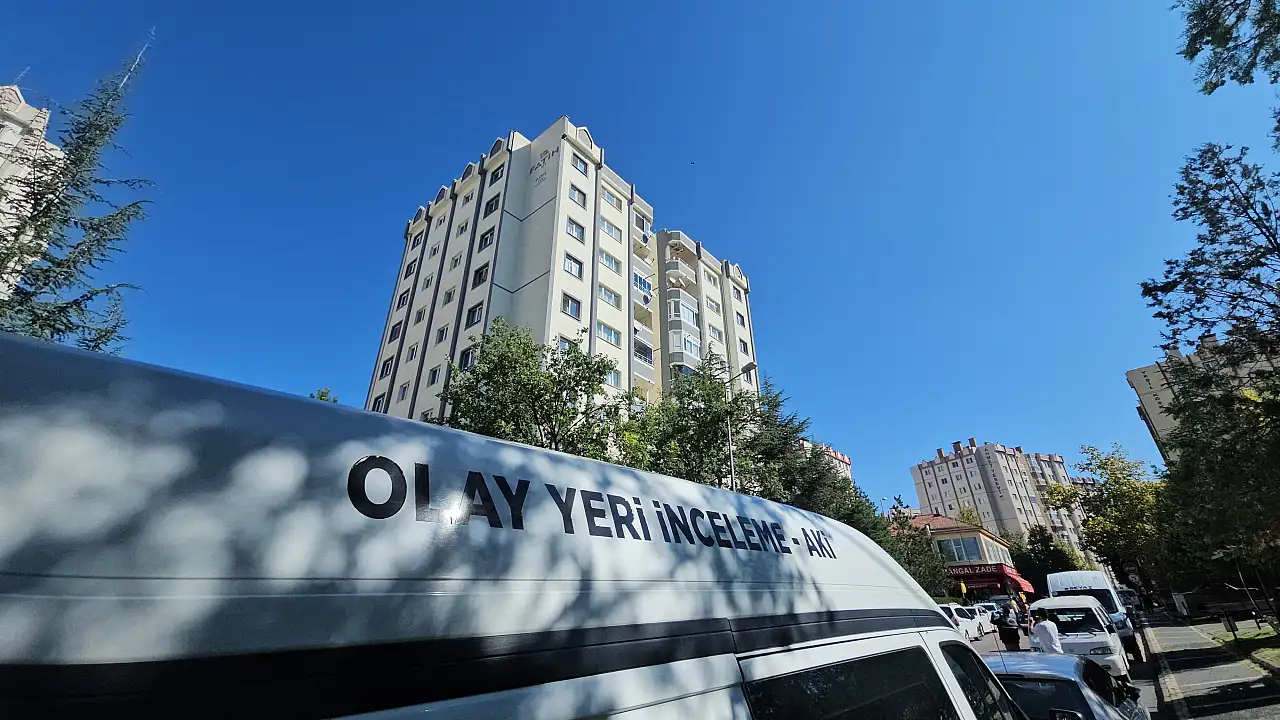 Kayseri'de korku dolu anlar! 3. kattan düşen genç kız ağır yaralandı