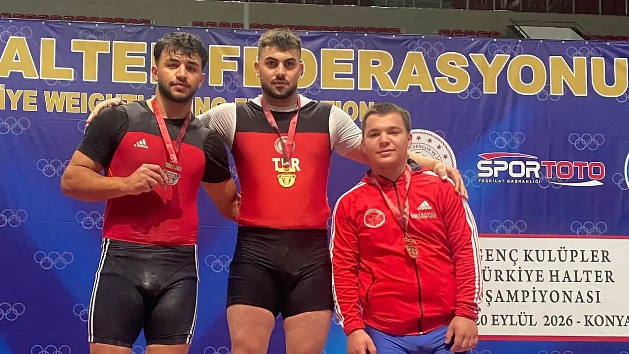 Kayserili genç ağırlığını koydu! Madalyayla döndü