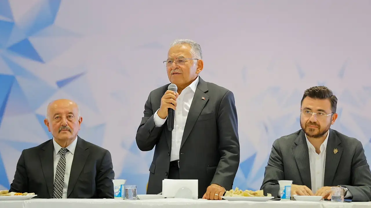 Kayseri'de dikkat çeken buluşma! Muhtarlar Büyükkılıç'a ne anlattı?
