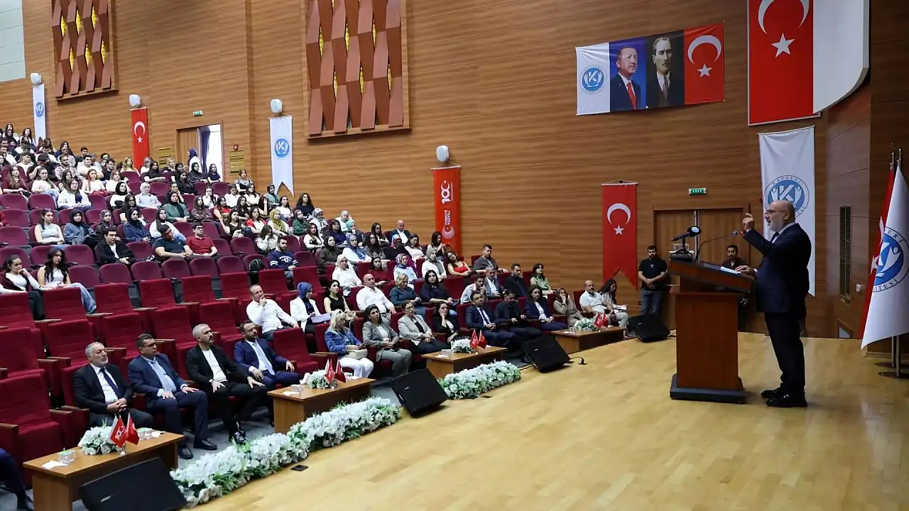 Kayseri'de üniversiteye başlayanlara ilk günden sürpriz!
