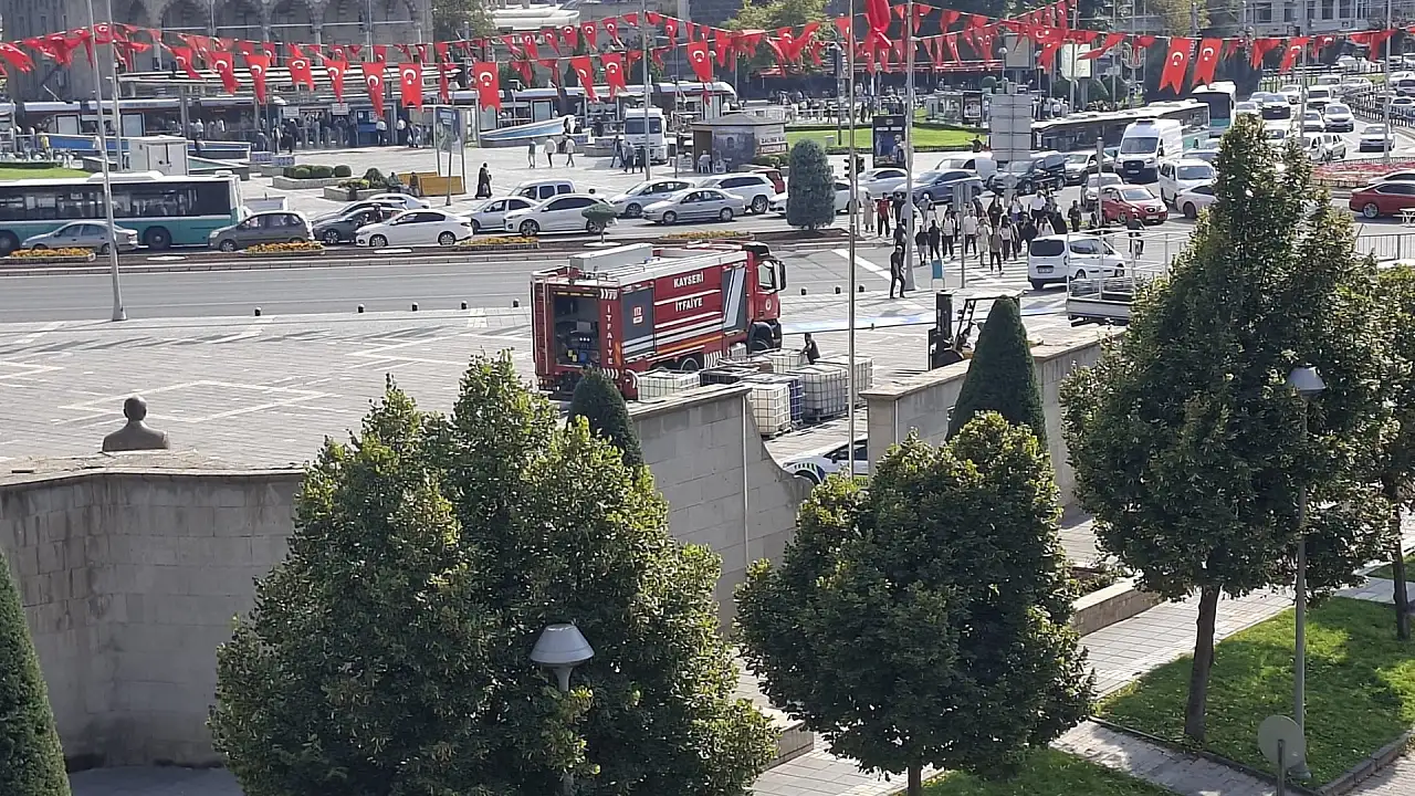 Kayseri'de meydan hareketlendi: Büyük buluşmaya sayılı gün kaldı