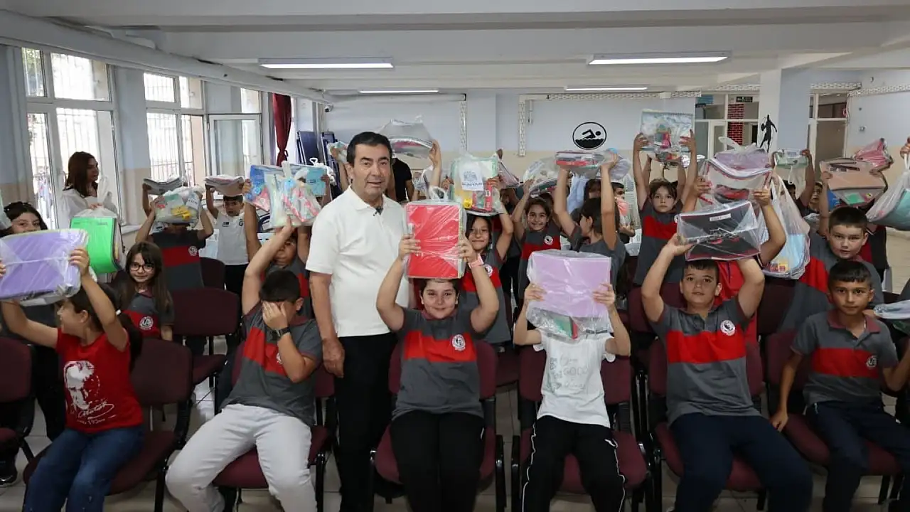 Selahattin Metin'den Bünyanlı öğrencilere eğitim desteği