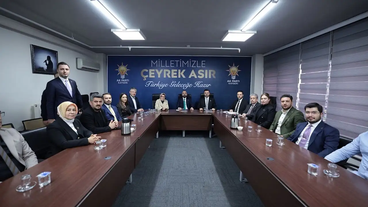 AK Parti'den Kayseri'de dikkat çeken açıklama: 'Pazarlık süreci değil'