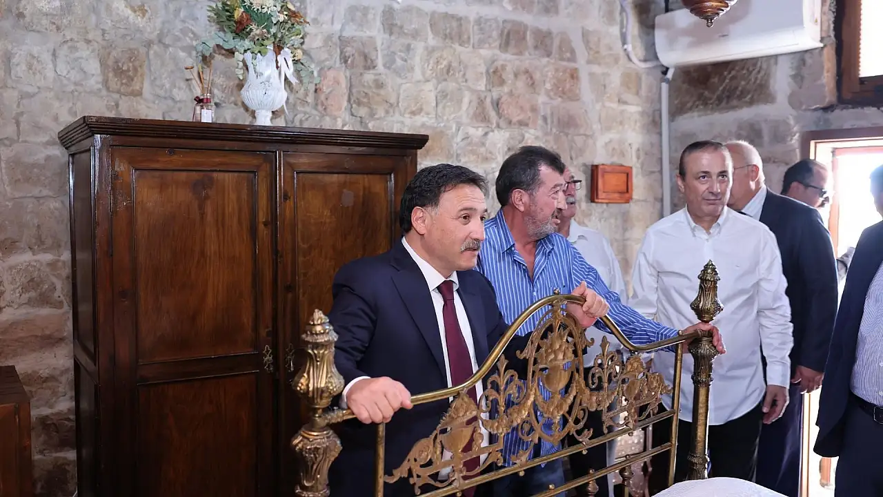 Kayseri'nin tarihi mahallesinde dönüşüm: Vali Çiçek sahada