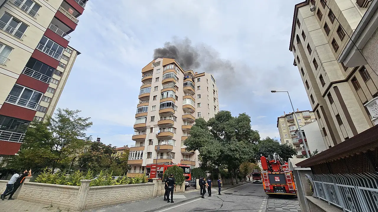 Son Dakika: Kayseri'de korku dolu dakikalar! 9 katlı bina boşaltıldı