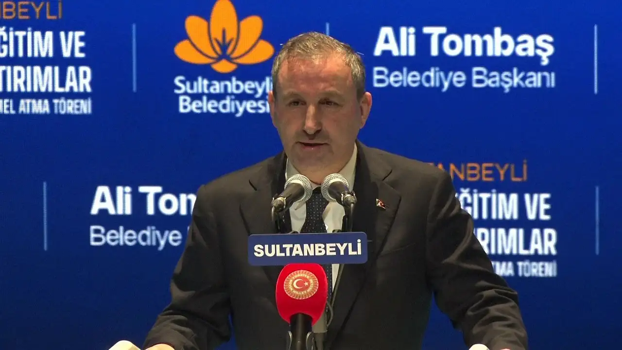 Sultanbeyli'de yatırım atağı: 5 proje açıldı, 5 projenin temeli atıldı!