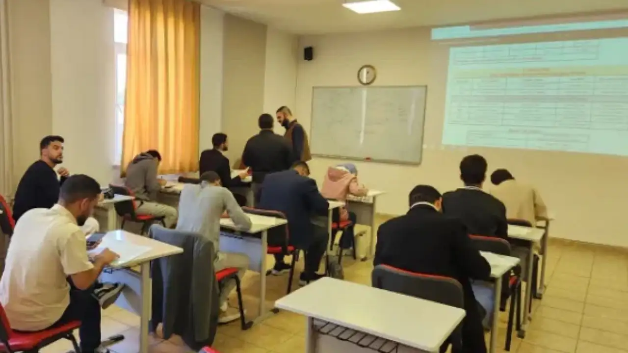 ERÜ TÖMER'de uluslararası öğrencilere oryantasyon eğitimi!