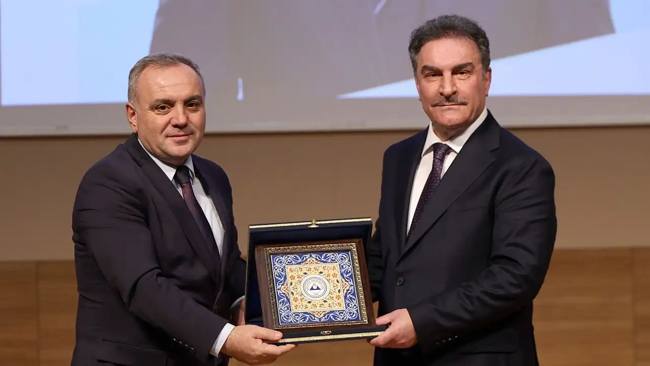 ERÜ'de yeni akademik yıl 'Terörsüz Türkiye İletişimi' dersiyle başladı!