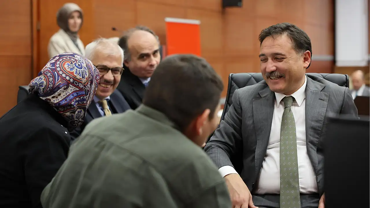 Vali Çiçek, vatandaşların sorun ve taleplerini dinledi