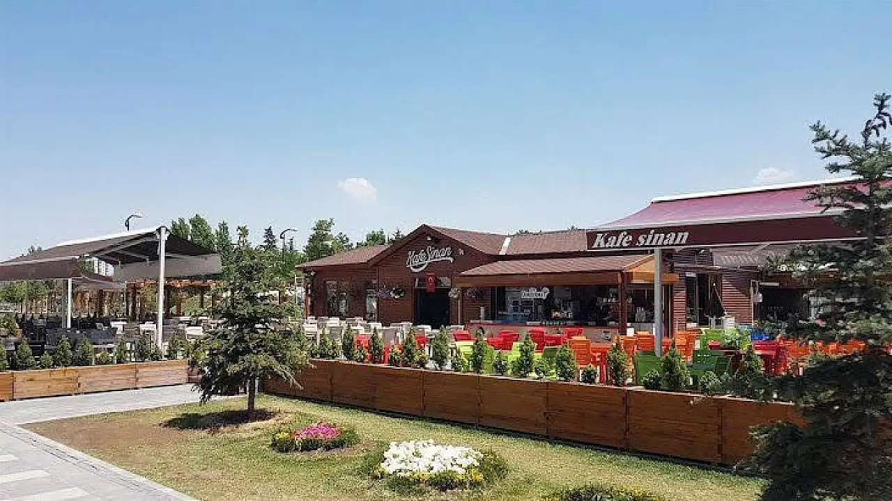 Kayseri'nin gözdesi Kafe Sinan'da saatler belli oldu! Hangisi kaça kadar açık?