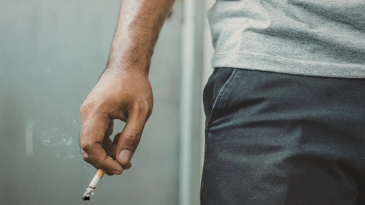 Sigara içen milyonlara yeni şart! Artık bir paket bile alamayabilirsiniz