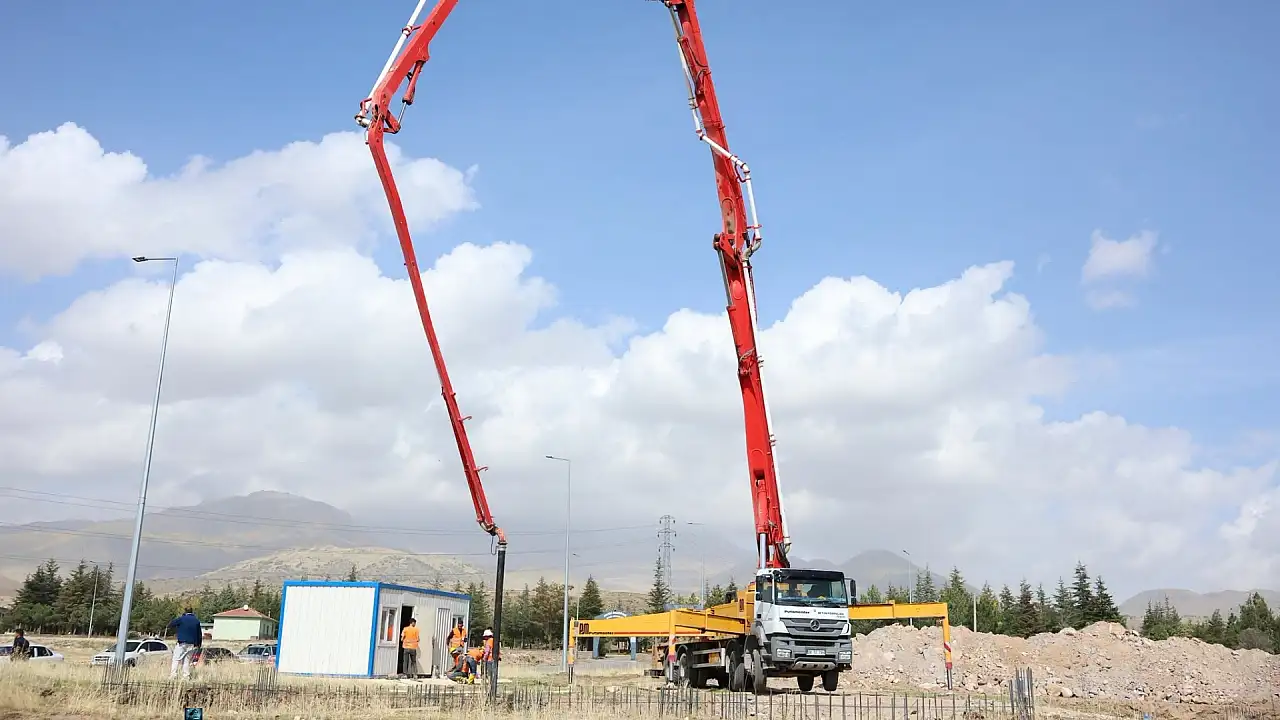 Kayseri'de 15 yatırım yetmedi! Bir yenisi için daha düğmeye basıldı