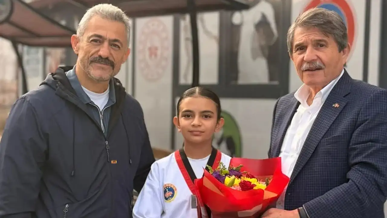 Kayseri'de 18 bin 780 genç için dikkat çeken sözler! Türkiye'ye örnek gösterildi