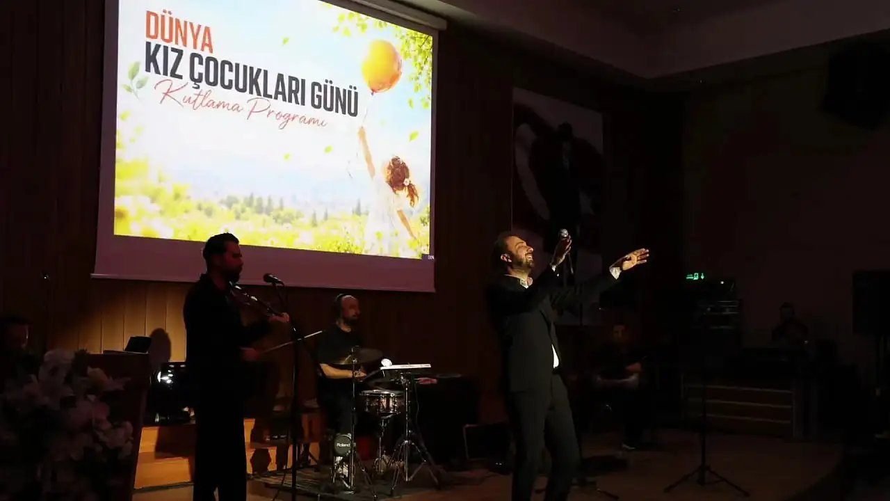 Kayseri'de kız çocukları için toplandılar! Gündemde iki büyük tehlike vardı