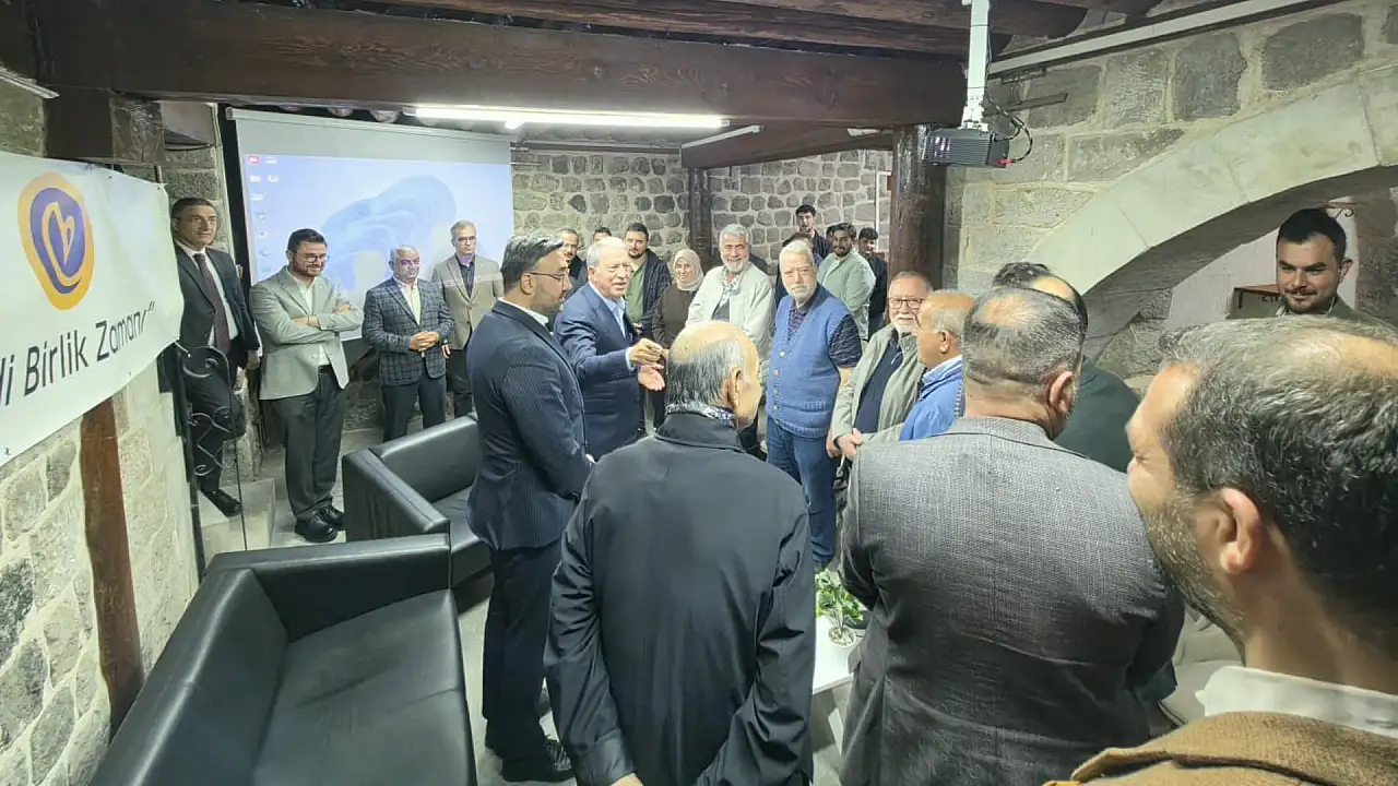 Kayseri Milletvekili Akar'dan savunma sanayisi ve Türkiye mesajı