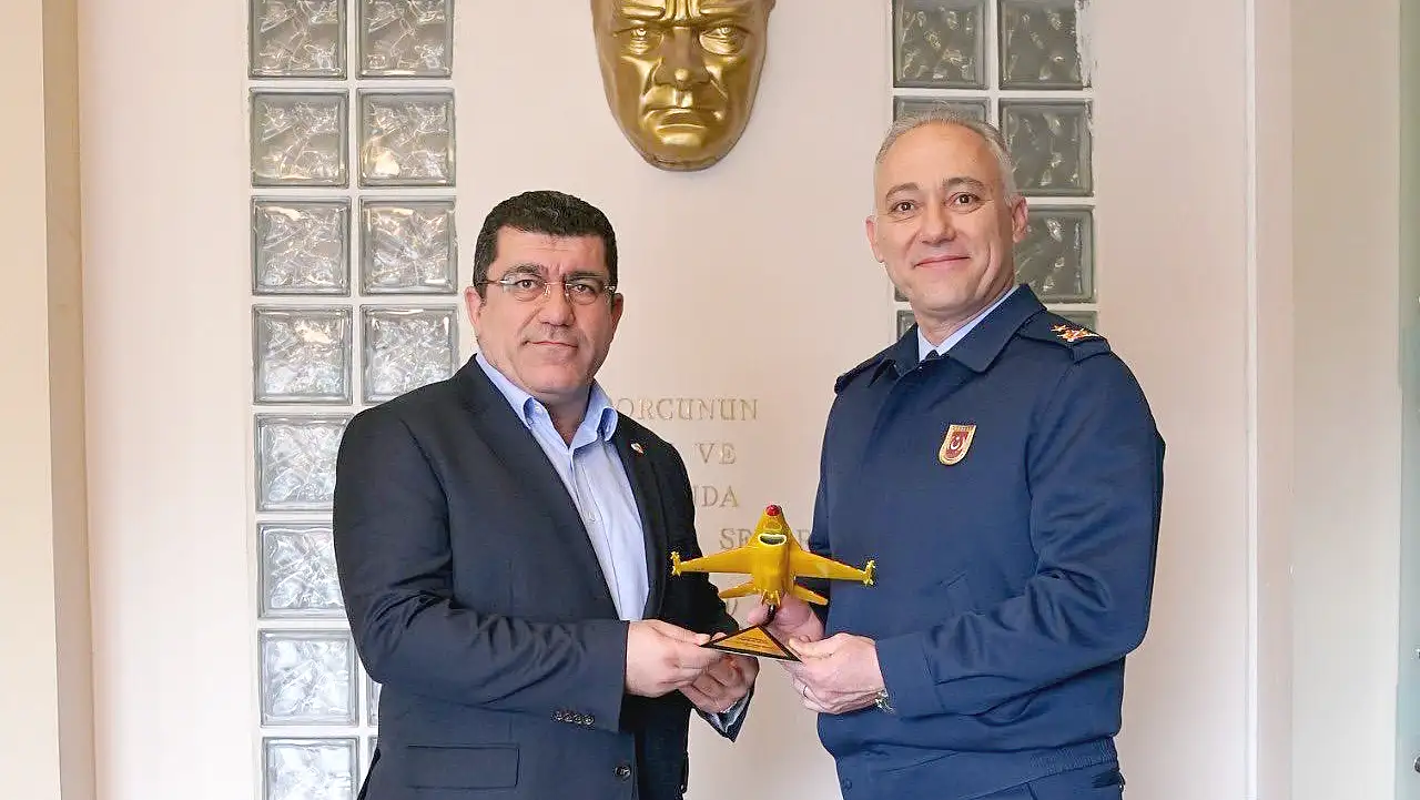 Kayseri Garnizon Komutanı'ndan Kayserispor'a ziyaret!