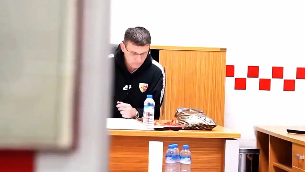 Kayserispor'da hangi futbolcuların 2025'te sözleşmesi sona eriyor? Kimler kalacak, kimler gidecek?