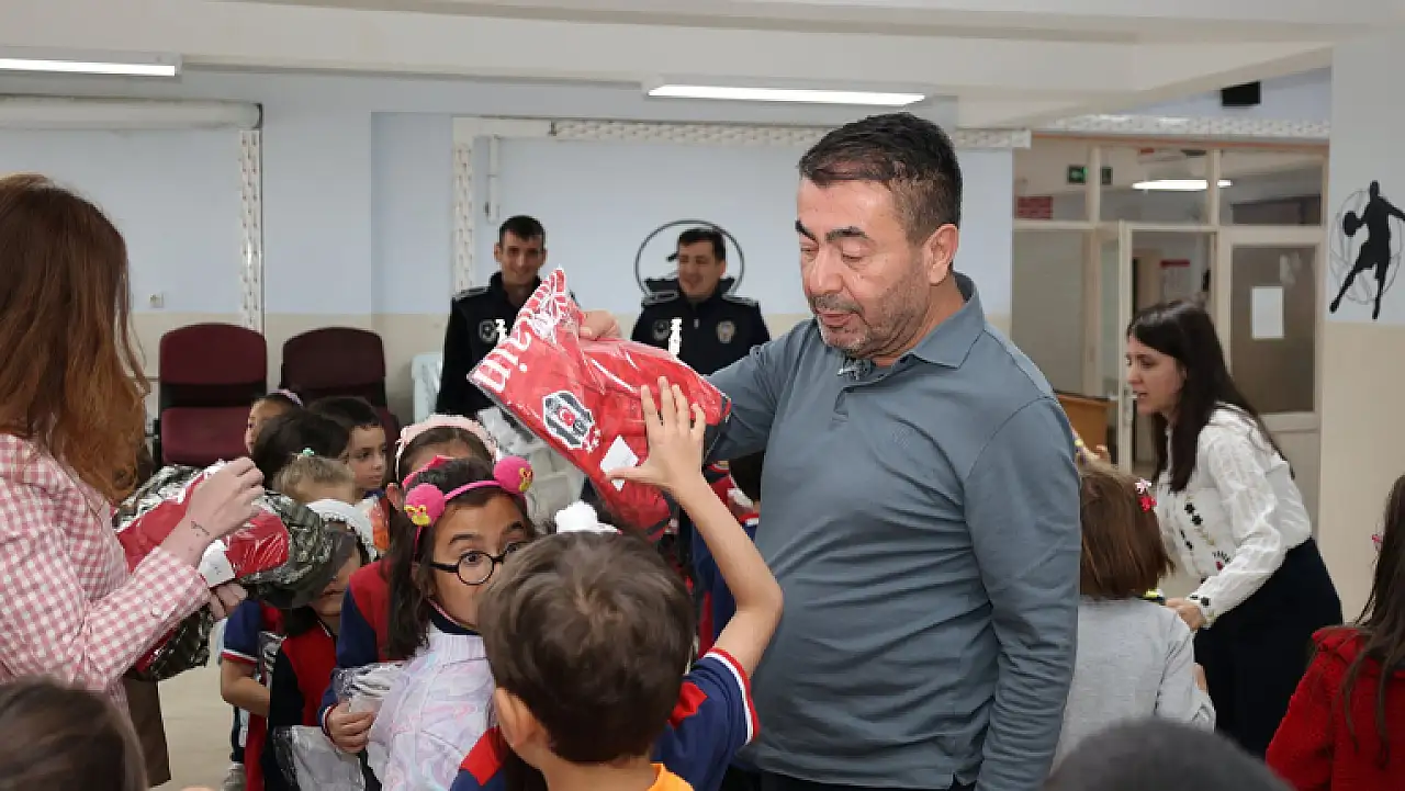 Kayserili öğrencilerde forma heyecanı!