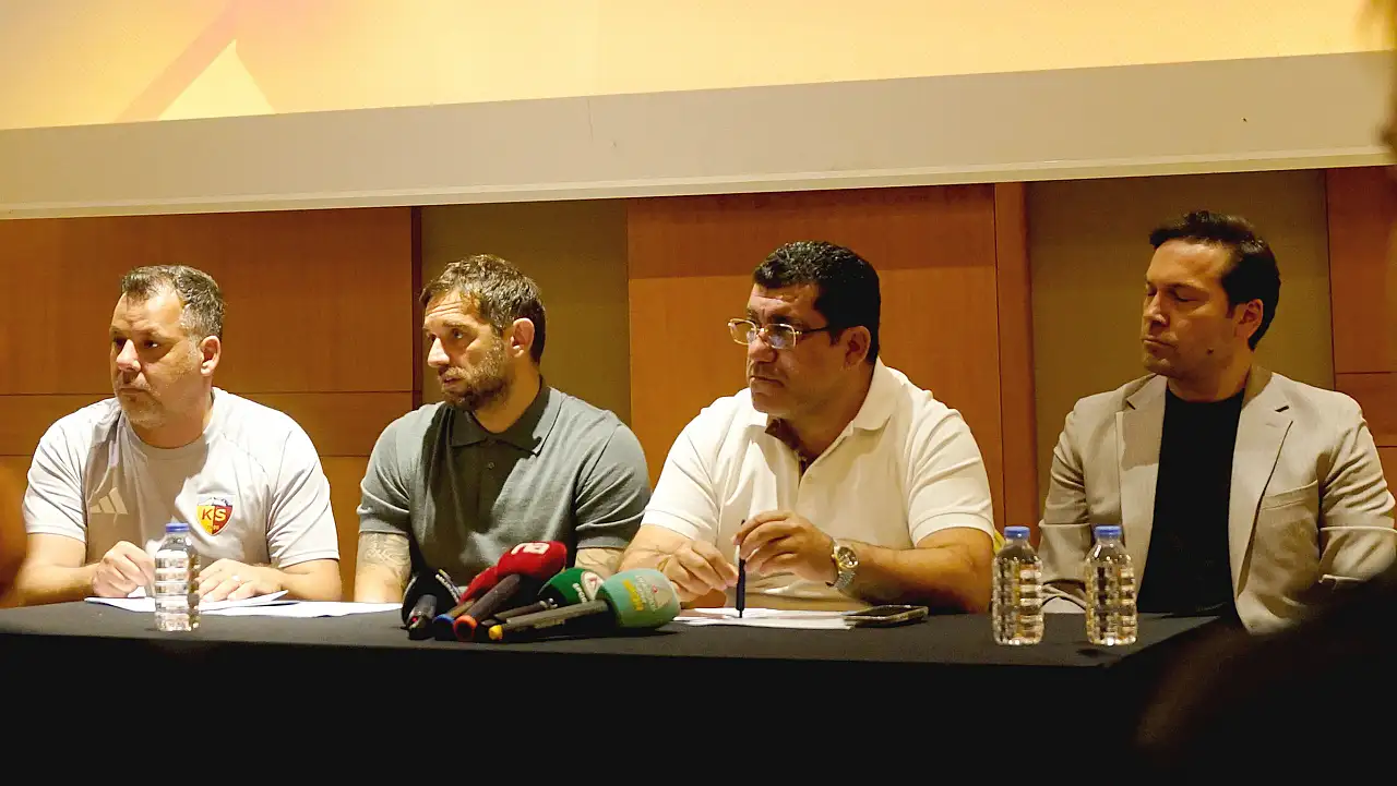 Kayserispor'da Djalovic'ten net mesaj: Jakirovic'in yolundan gidecek!