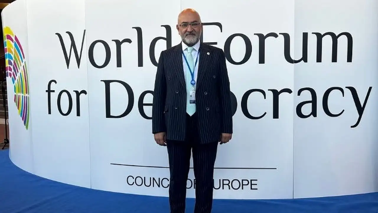 Avrupa'da demokrasi tartışması! Kayserili vekilden Türkiye vurgulu güçlü mesaj