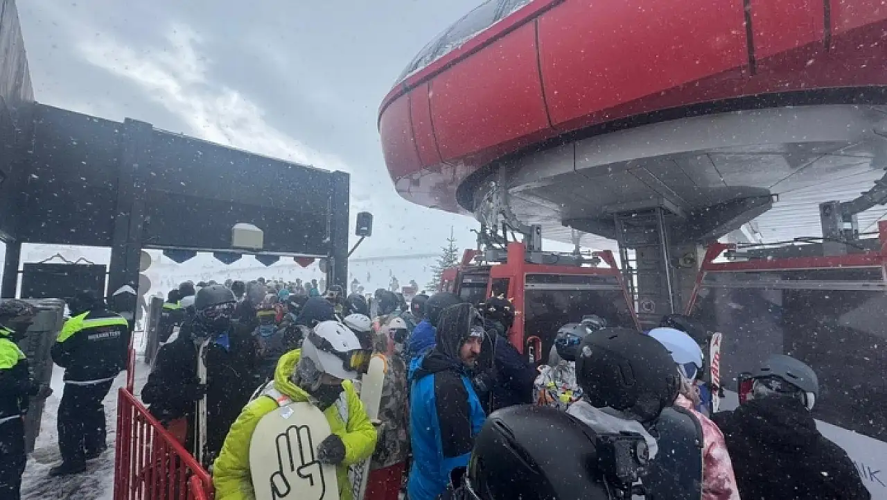 2026'ya zirvede girdiler: Erciyes'te pistler doldu taştı