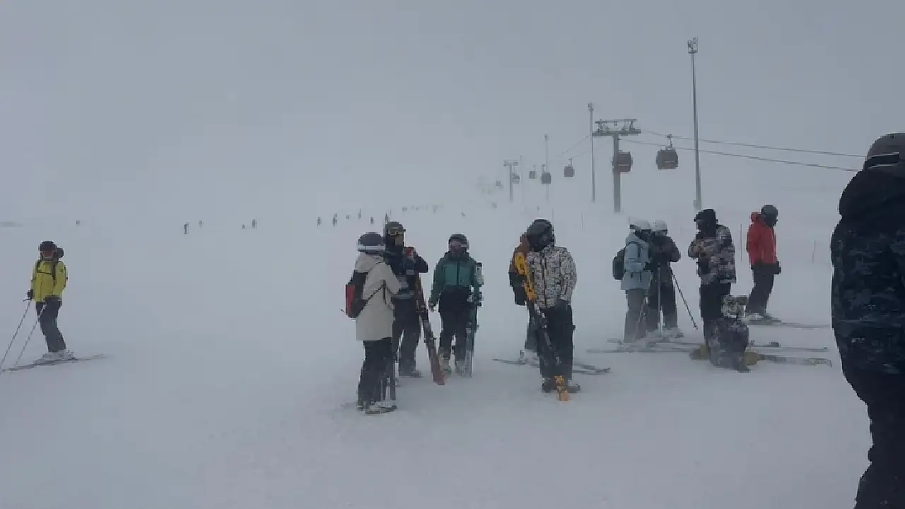 Erciyes'te kar rekor seviyeye çıktı!