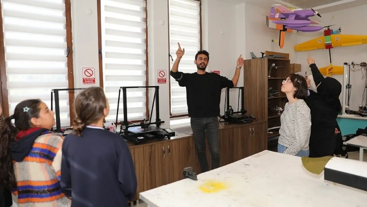 Kocasinan Belediyesi'nden öğrencilere dopdolu program