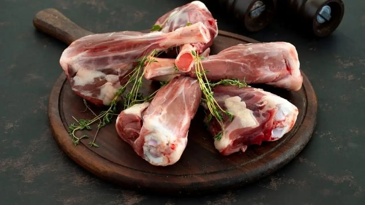 Kış günlerinin vazgeçilmez lezzeti: Et suyu çorbasının sırrı bu tarifte