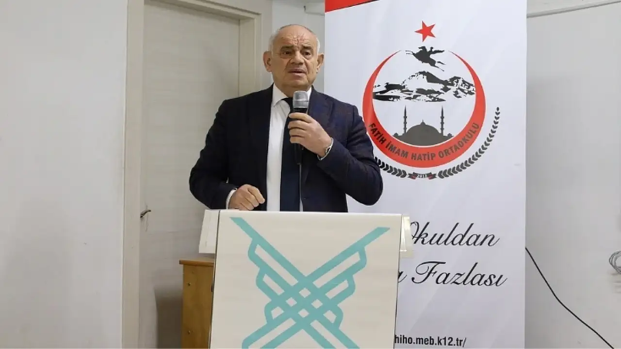 Yahyalı'da motivasyon dolu program: Halit Ertuğrul öğrencilerle buluştu