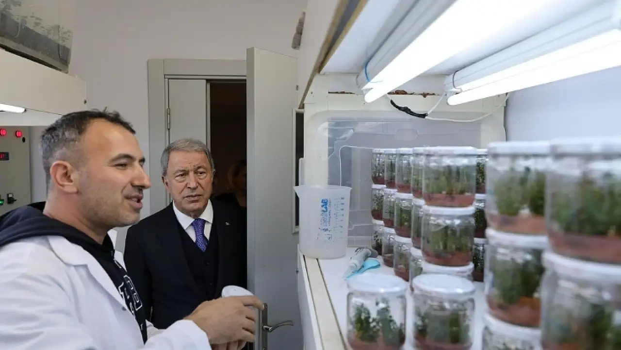 Hulusi Akar'dan ERÜ'ye ziyaret